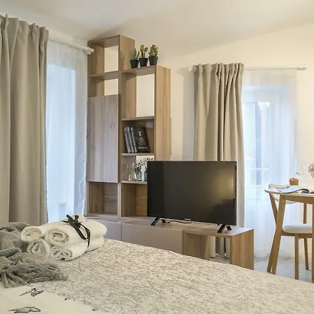 Petar In Old Part Of Town Appartement