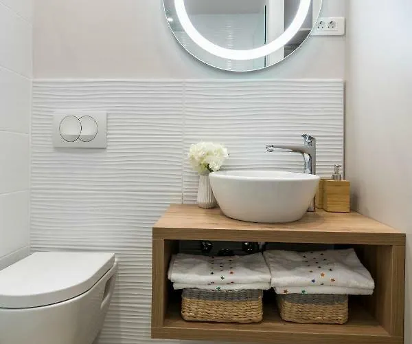 Petar In Old Part Of Town דירה *